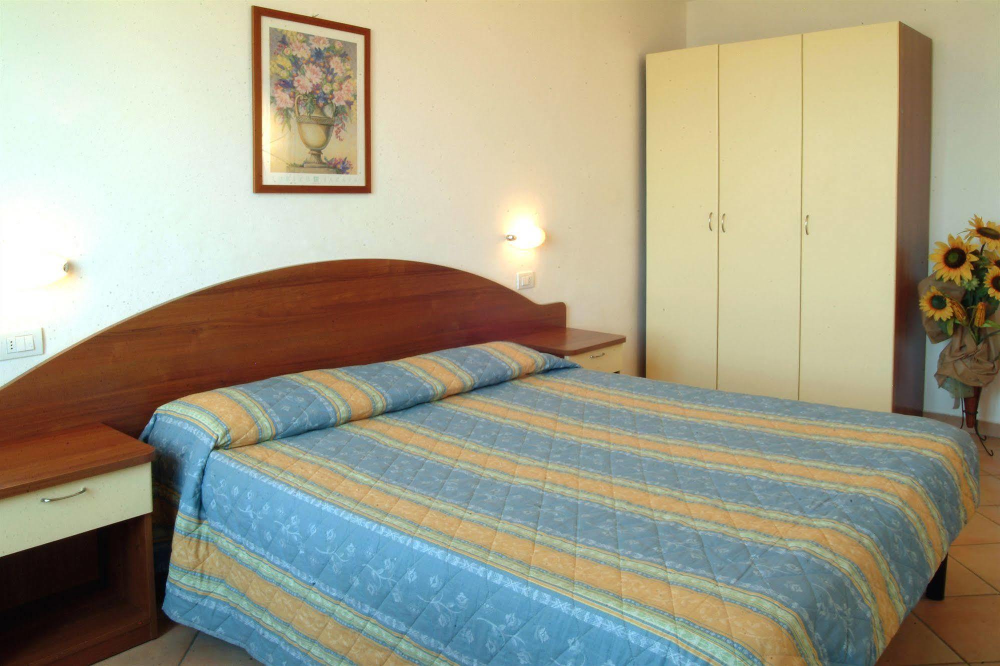 Residence Algarve ริมินี ภายนอก รูปภาพ